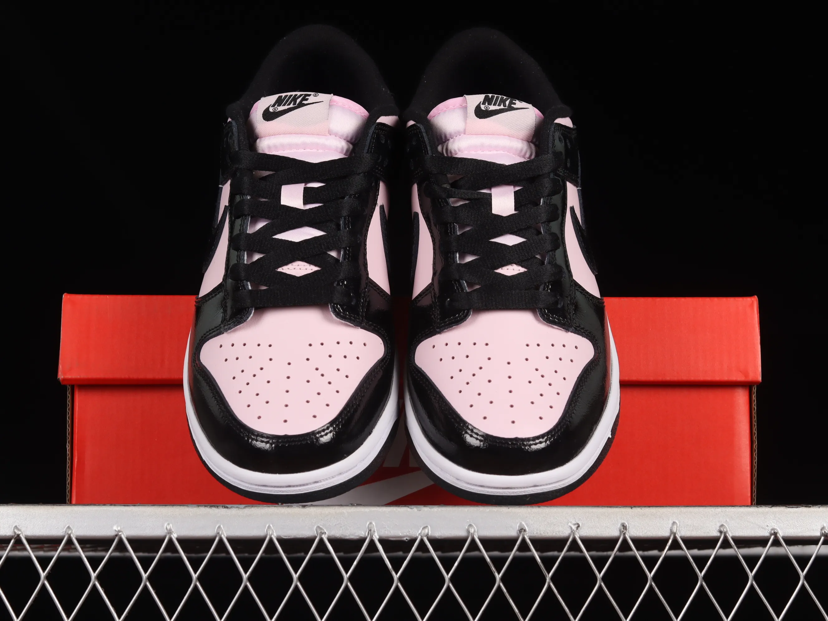 All categories Nk SB Dunk series Nk SB Dunk Low low-top sneakers F version Nk Dunk Low "Pink Black" black pink SB low-top sports and leisure sneakers DJ9955-600